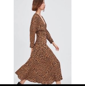 EUC Zara leopard animal print wrap dress M